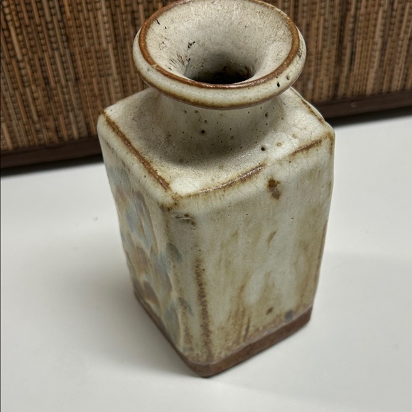 Artistic Ceramic Vase with Earthy Tones - Picture 4 of 5